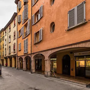 Appartamento Sotto I Portici Di Via Pietralata By Wonderful Italy 